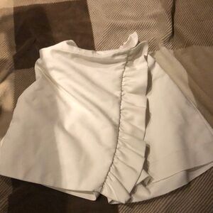 zara skirt (with shorts) sizes 11-12.